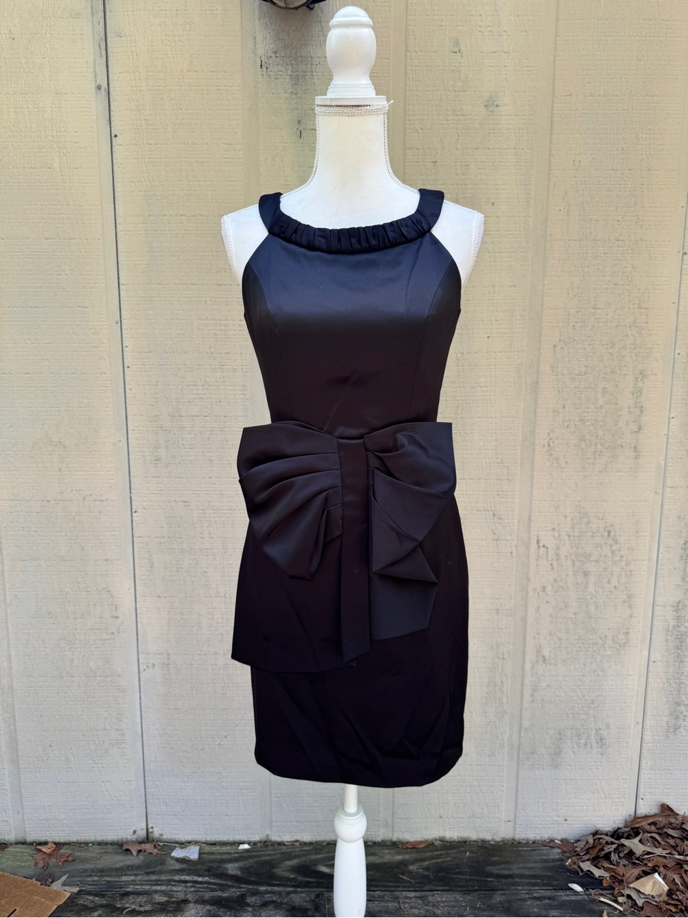 Max & Cleo Black Sleeveless Sheath Dress with Waist Bow